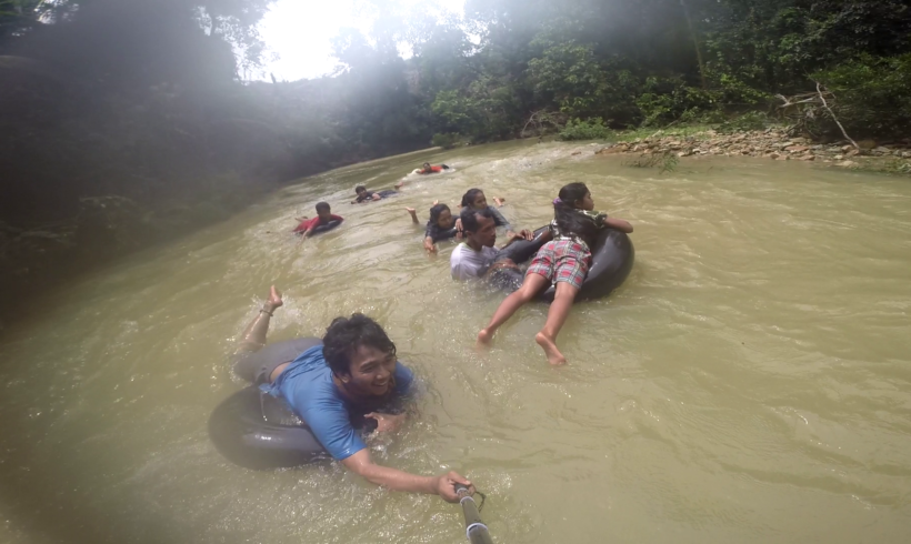 Pelukan pertama Freti pada “kelok S”